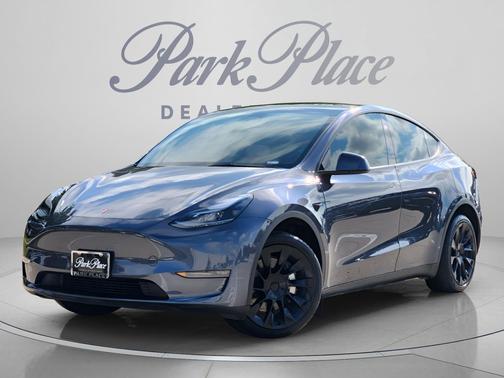 Midnight Silver Metallic 2023 Tesla Model Y Long Range Dual Motor All-Wheel Drive