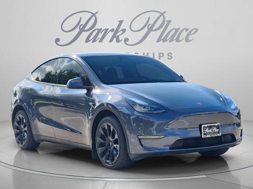 Midnight Silver Metallic 2023 Tesla Model Y Long Range Dual Motor All-Wheel Drive