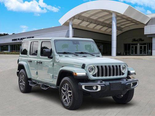 2024 Jeep Wrangler 4-Door Sahara 4x4