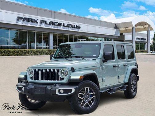 2024 Jeep Wrangler 4-Door Sahara 4x4