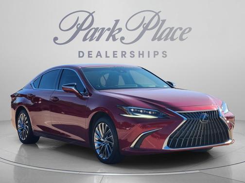 Matador Red Mica 2025 Lexus ES 300h Ultra Luxury