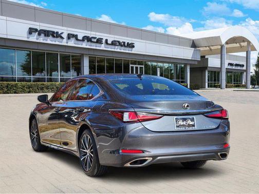 2025 Lexus ES 350 Base