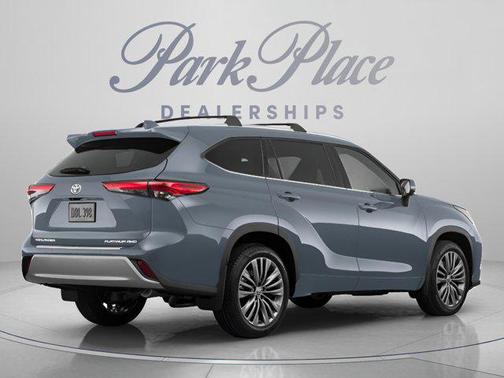 Moon Dust 2022 Toyota Highlander Platinum