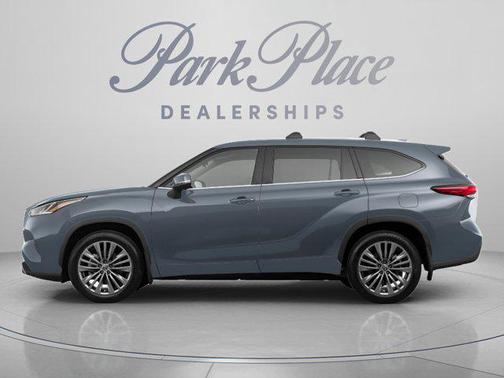 Moon Dust 2022 Toyota Highlander Platinum