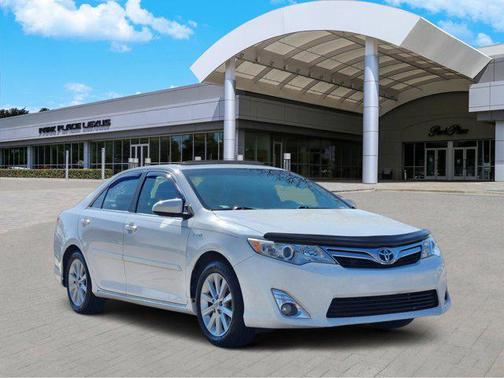 2013 Toyota Camry Hybrid XLE