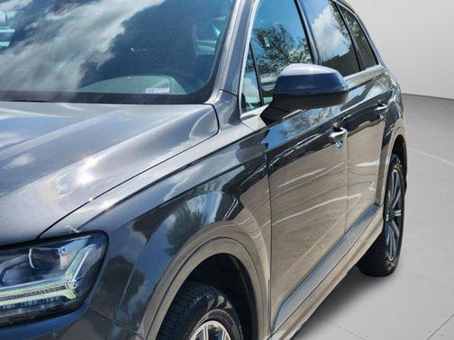 Samurai Gray Metallic 2018 Audi Q7 3.0T Premium Plus