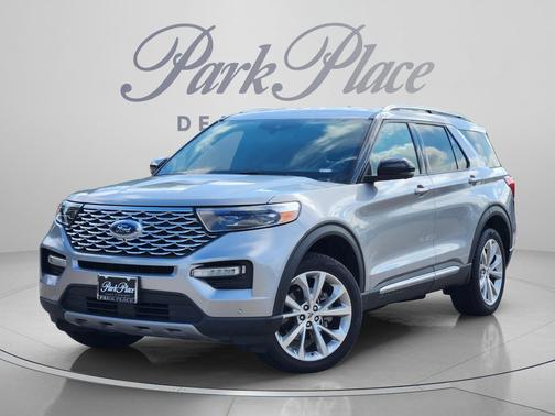 Silver Metallic 2022 Ford Explorer Platinum