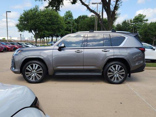 2025 Lexus LX 600 Luxury
