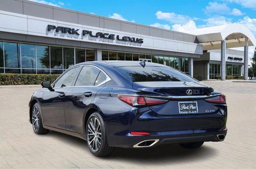 2025 Lexus ES 350 Base