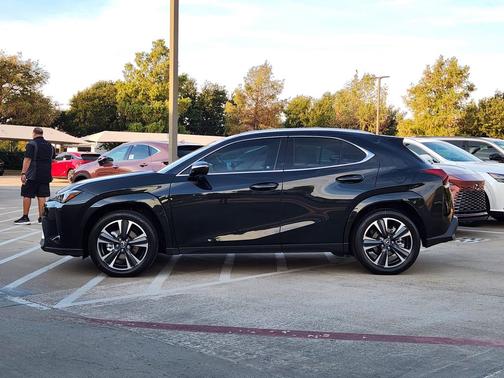 Caviar 2026 Lexus UX 300h Premium