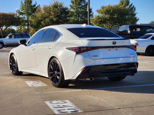 2021 Lexus IS 350 Base