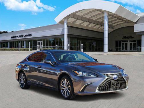 2020 Lexus ES 300h Premium