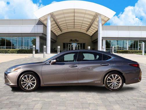 2020 Lexus ES 300h Premium