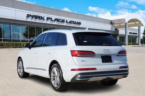 2021 Audi Q7 55 Prestige