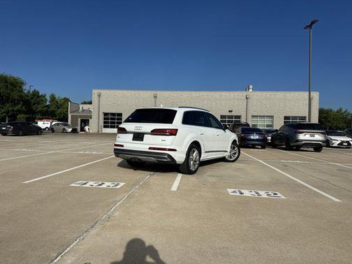 2021 Audi Q7 55 Prestige