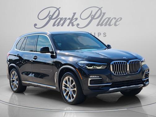 Black Sapphire Metallic 2020 BMW X5 sDrive40i