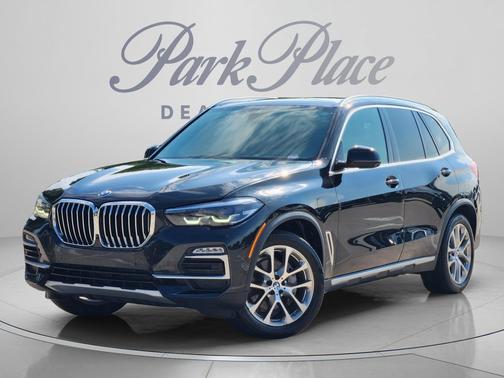 Black Sapphire Metallic 2020 BMW X5 sDrive40i