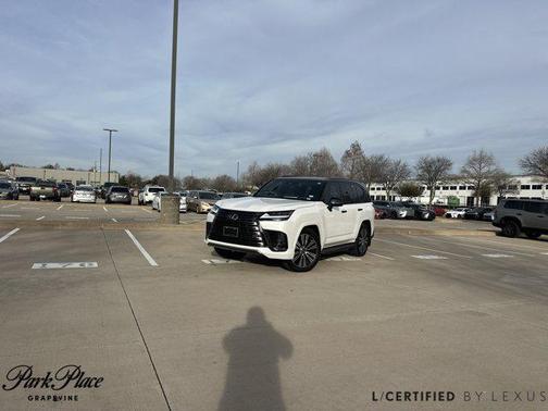 2026 Lexus LX 700h Luxury