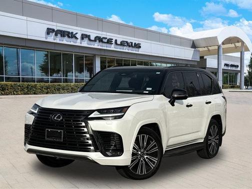 2026 Lexus LX 700h Luxury