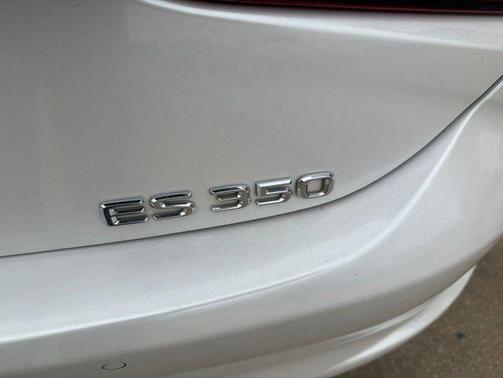 White Pearl 2022 Lexus ES 350 Base