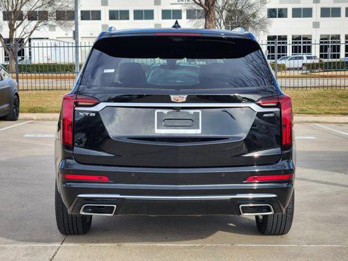 2023 Cadillac XT6 Premium Luxury FWD