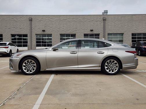 Atomic Silver 2018 Lexus LS 500 Base