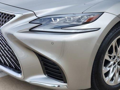 Atomic Silver 2018 Lexus LS 500 Base