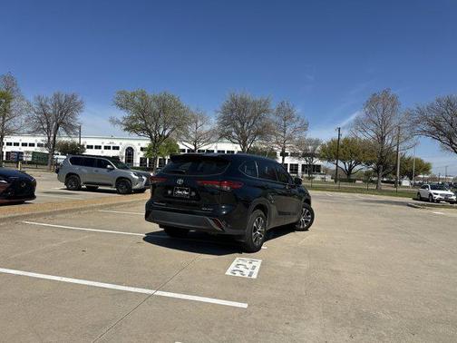 2020 Toyota Highlander XLE