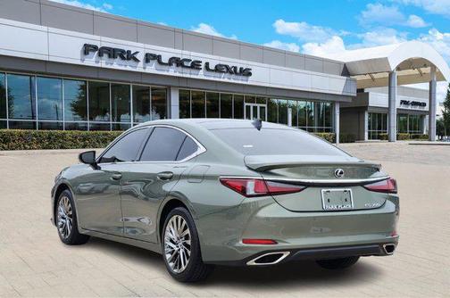 2024 Lexus ES 350 Ultra Luxury