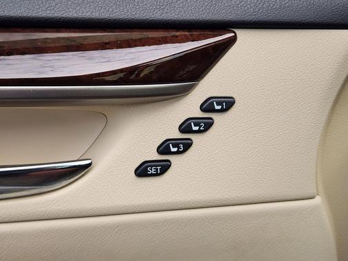 Starfire Pearl 2015 Lexus ES 350 Base