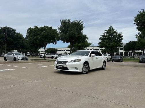 Starfire Pearl 2015 Lexus ES 350 Base