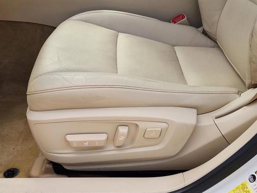 Starfire Pearl 2015 Lexus ES 350 Base