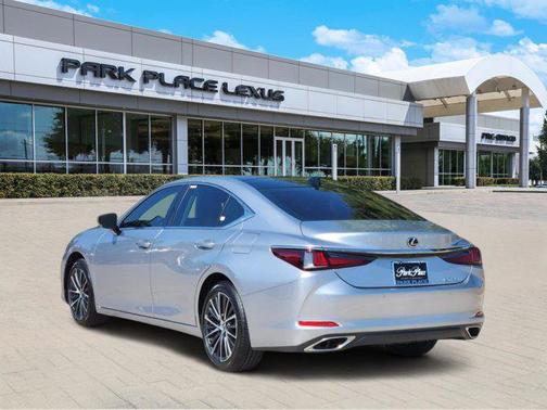 2025 Lexus ES 350 Base