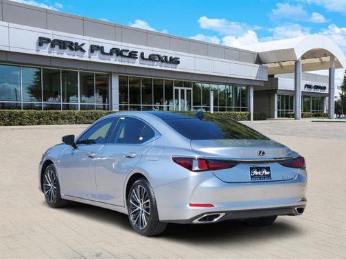 2025 Lexus ES 350 Base