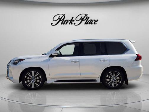White Pearl 2018 Lexus LX 570 Base