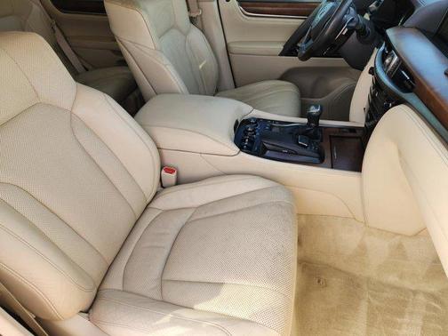 2018 Lexus LX 570 Base