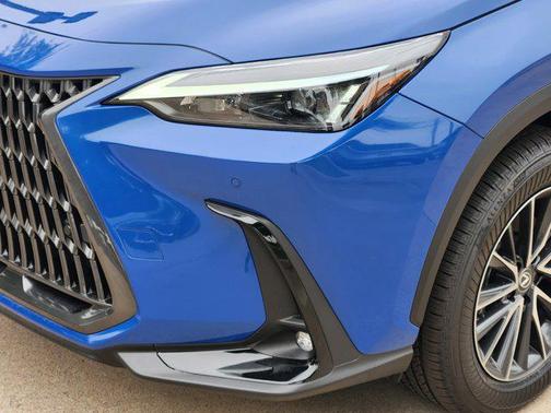 2025 Lexus NX 250 Base