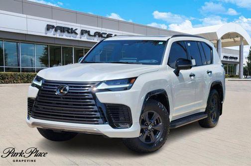 2025 Lexus LX 700h Overtrail