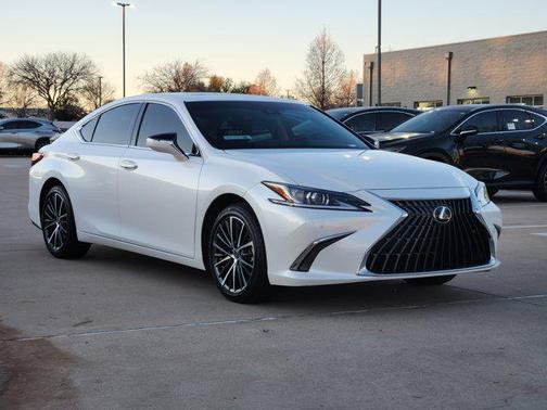 2025 Lexus ES 350 Base