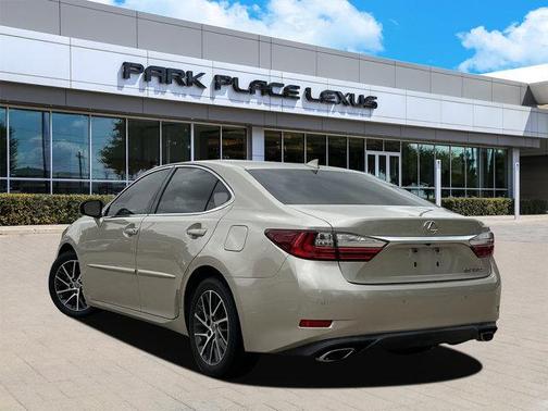 2016 Lexus ES 350 Base