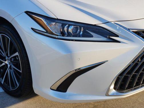 2023 Lexus ES 350 Premium
