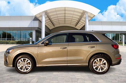 2022 Audi Q3 45 S line Premium