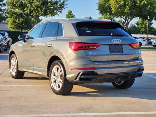 2022 Audi Q3 45 S line Premium