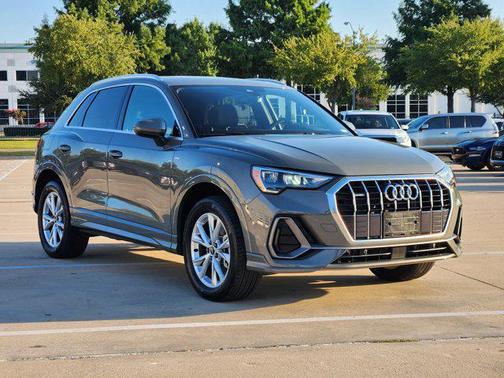 2022 Audi Q3 45 S line Premium