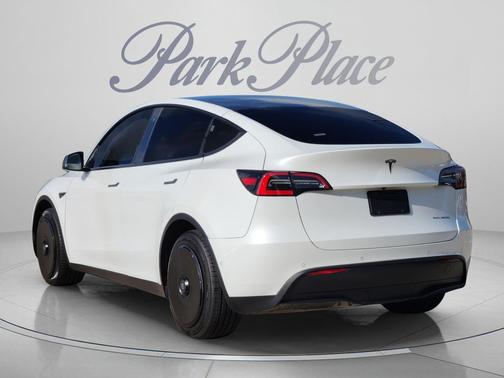 Pearl White Multi-Coat 2021 Tesla Model Y Long Range Dual Motor All-Wheel Drive