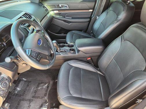 Ingot Silver 2019 Ford Explorer Limited