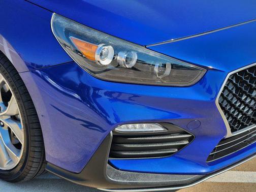 2019 Hyundai Elantra GT Base
