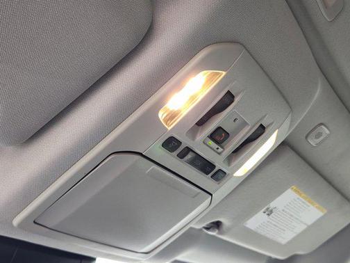 Moon Dust 2024 Toyota Highlander Limited