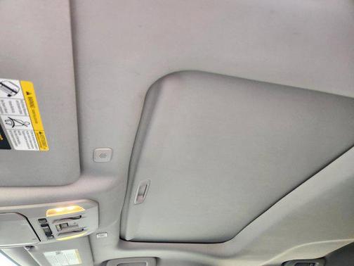 Moon Dust 2024 Toyota Highlander Limited