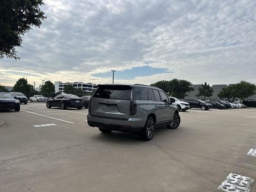 Silver Metallic 2026 Cadillac Escalade Sport
